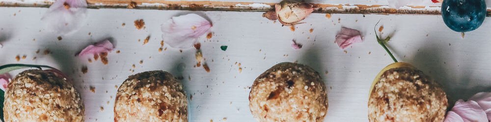 8 Sugar Free Snacks You Can Take Anywhere