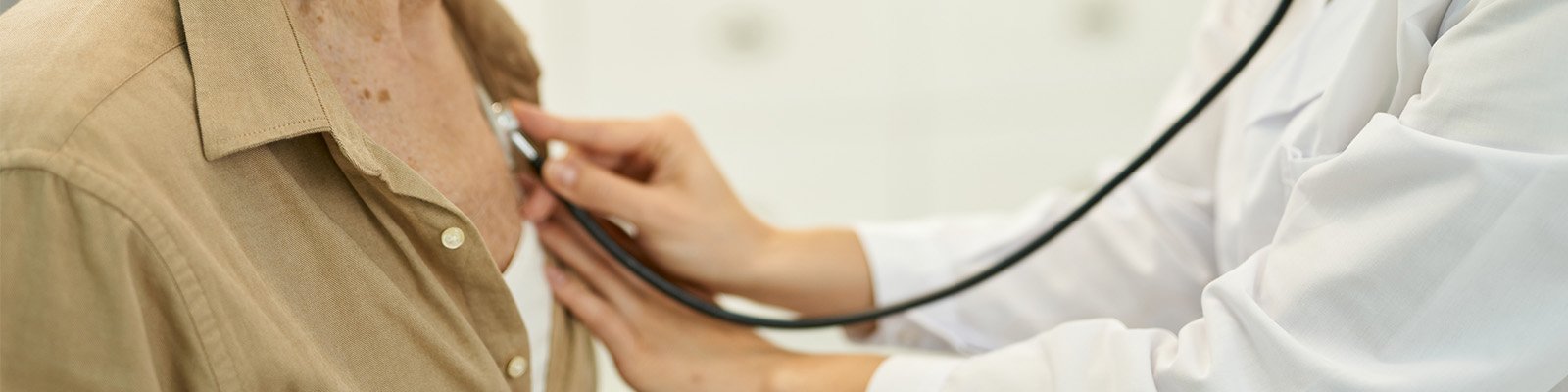 18 Early Warning Signs Of Thyroid Problems